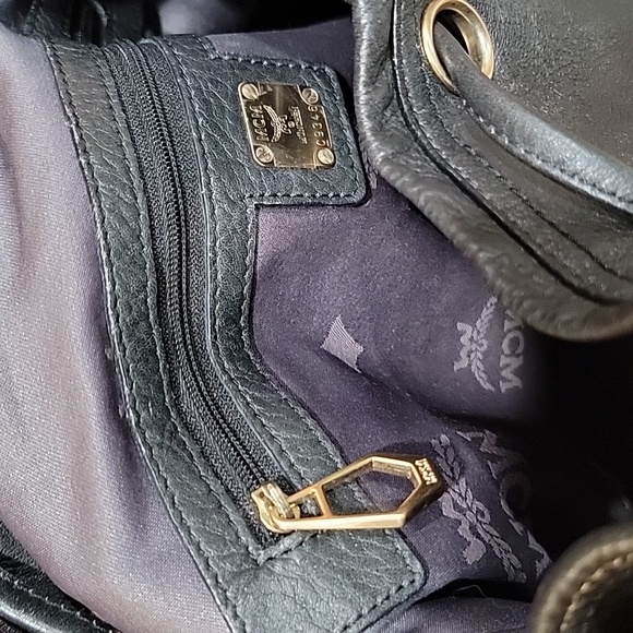 🌵MCM EUC Black Visetos Leather Drawstring Bucket Bag - Picture 9 of 14